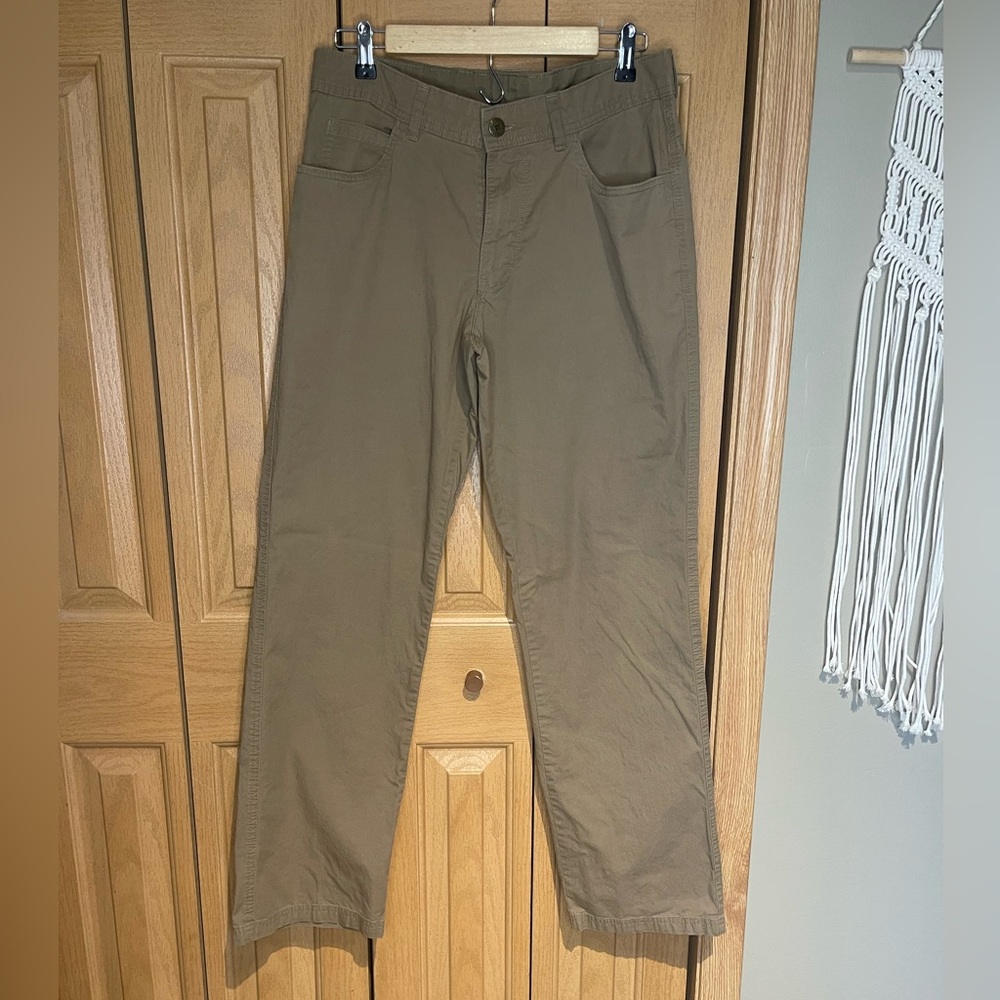 Men’s Columbia khaki dress pants